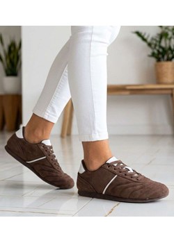 Czekoladowe sneakersy damskie zamszowe /B4-3 18799 W282/ ze sklepu Pantofelek24.pl w kategorii Buty sportowe damskie - zdjęcie 188887817