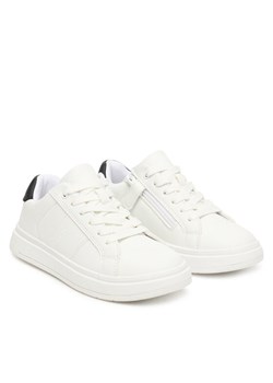 Sneakersy Calvin Klein Low Cut Lace-Up V3X9-83293-1355 S Biały ze sklepu eobuwie.pl w kategorii Buty sportowe dziecięce - zdjęcie 188896475