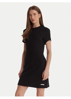 Guess Sukienka codzienna V6GK07 K3002 Czarny Regular Fit ze sklepu MODIVO w kategorii Sukienki - zdjęcie 188903767