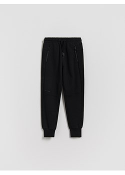 Reserved - Bawełniane spodnie jogger - czarny ze sklepu Reserved w kategorii Spodnie chłopięce - zdjęcie 188906888