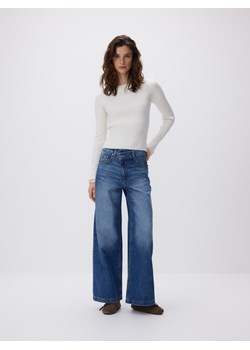 Reserved - Bluzka z ozdobną wstawką - kremowy ze sklepu Reserved w kategorii Bluzki damskie - zdjęcie 188907155