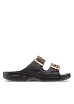 Crocs Klapki Saturday Sandal Metallic Buckle 213316 Czarny ze sklepu MODIVO w kategorii Klapki damskie - zdjęcie 188913769