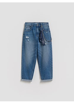 Reserved - Jeansy carrot z łańcuchem i bandaną - niebieski ze sklepu Reserved w kategorii Spodnie chłopięce - zdjęcie 188917178
