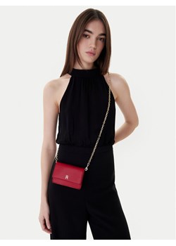 Tommy Hilfiger Torebka Th Icon Card Holder W/Chain AW0AW18248 Czerwony ze sklepu MODIVO w kategorii Kopertówki - zdjęcie 188918829