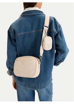 Guess Jeans Torebka CWBEO-GUESS-M-001-09 Écru ze sklepu MODIVO w kategorii Listonoszki - zdjęcie 188918838