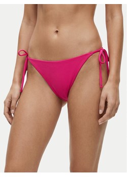Guess Dół od bikini E6GO27 KF442 Różowy ze sklepu MODIVO w kategorii Stroje kąpielowe - zdjęcie 188923528