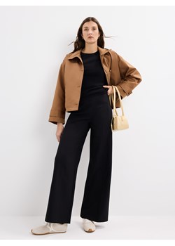 Mohito - Dopasowany t-shirt - czarny ze sklepu Mohito w kategorii Bluzki damskie - zdjęcie 188928746