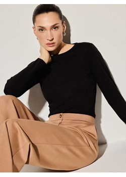 Mohito - Czarny longsleeve basic - czarny ze sklepu Mohito w kategorii Bluzki damskie - zdjęcie 188929049