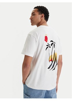 RVCA T-Shirt Cutship EVYZT00287 Biały Relaxed Fit ze sklepu MODIVO w kategorii T-shirty męskie - zdjęcie 188935189