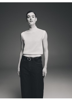 Reserved - Dzianinowa kamizelka z wełną - złamana biel ze sklepu Reserved w kategorii Kamizelki damskie - zdjęcie 188936877