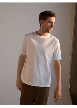 Reserved - T-shirt regular z merceryzowanej bawełny - biały ze sklepu Reserved w kategorii T-shirty męskie - zdjęcie 188937118