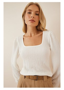 Happiness Istanbul Koszulka w kolorze białym ze sklepu Limango Polska w kategorii Bluzki damskie - zdjęcie 188951077