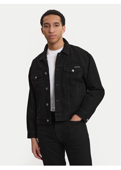 Calvin Klein Jeans Kurtka jeansowa 90S Ck Classic LV04RF706G Czarny Regular Fit ze sklepu MODIVO w kategorii Kurtki męskie - zdjęcie 188953105