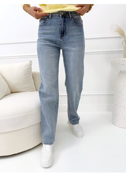 Jeansowe Spodnie z Prostymi Nogawkami ze sklepu ModnaKiecka.pl w kategorii Jeansy damskie - zdjęcie 188954066