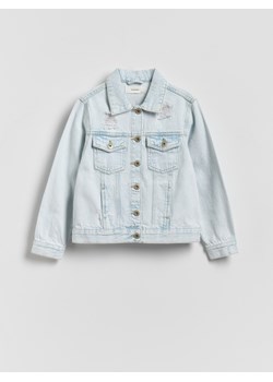 Reserved - Jeansowa kurtka z przetarciami - niebieski ze sklepu Reserved w kategorii Kurtki dziewczęce - zdjęcie 188954696