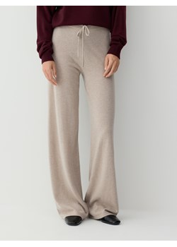 Reserved - Spodnie z wełny merino - beżowy ze sklepu Reserved w kategorii Spodnie damskie - zdjęcie 188955766
