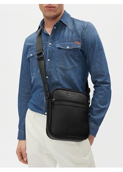 Saszetka Gino Rossi GIN-M-002-07 Czarny ze sklepu eobuwie.pl w kategorii Torby męskie - zdjęcie 188956076