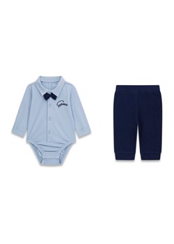 Guess Komplet body i spodnie P6RG05 J1311 Niebieski Regular Fit ze sklepu MODIVO w kategorii Komplety niemowlęce - zdjęcie 188956929