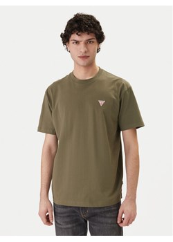 Guess Jeans T-Shirt M4YI46 K8FQ4 Khaki Regular Fit ze sklepu MODIVO w kategorii T-shirty męskie - zdjęcie 188961647