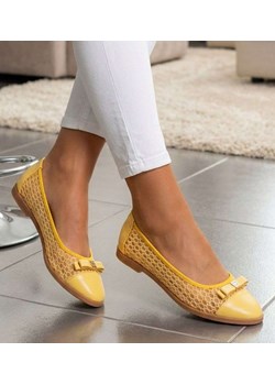 Przewiewne damskie baleriny Żółte /F10-2 10265 S098/ ze sklepu Pantofelek24.pl w kategorii Balerinki - zdjęcie 188963677