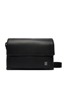 Calvin Klein Saszetka Emblem Hw Flap Messenger LV04D3299G Czarny ze sklepu MODIVO w kategorii Torby męskie - zdjęcie 188967645