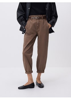 Reserved - Jeansy paperbag - brązowy ze sklepu Reserved w kategorii Jeansy damskie - zdjęcie 188968979