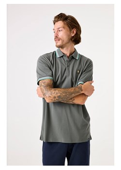 Garcia Koszulka polo w kolorze khaki ze sklepu Limango Polska w kategorii T-shirty męskie - zdjęcie 188978167