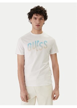 Guess T-Shirt F6GI02 J1314 Biały Slim Fit ze sklepu MODIVO w kategorii T-shirty męskie - zdjęcie 188979765