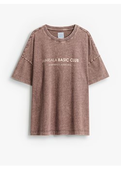 Mohito - Brązowy t-shirt oversize - brązowy ze sklepu Mohito w kategorii Bluzki damskie - zdjęcie 188980358