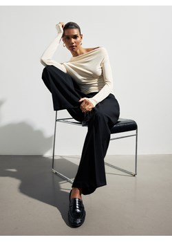 Reserved - Spodnie z wełną - czarny ze sklepu Reserved w kategorii Spodnie damskie - zdjęcie 188980458