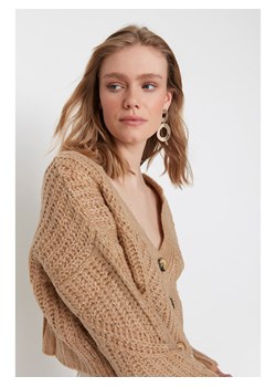 trendyol Kardigan w kolorze jasnobrązowym ze sklepu Limango Polska w kategorii Swetry damskie - zdjęcie 188983879
