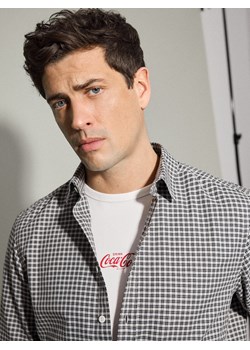 Reserved - T-shirt slim z napisem Coca-Cola - złamana biel ze sklepu Reserved w kategorii T-shirty męskie - zdjęcie 188997437