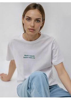 Reserved - T-shirt z napisem - biały ze sklepu Reserved w kategorii Bluzki damskie - zdjęcie 188997978