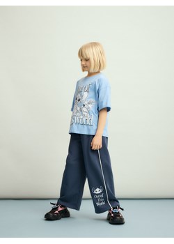 Reserved - Spodnie z breloczkiem Lilo i Stitch - granatowy ze sklepu Reserved w kategorii Spodnie dziewczęce - zdjęcie 189000977