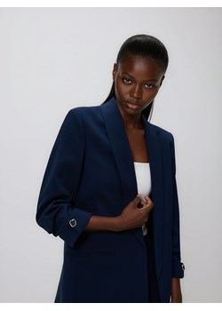 Reserved - Marynarka z dodatkiem wiskozy - granatowy ze sklepu Reserved w kategorii Marynarki damskie - zdjęcie 189000998