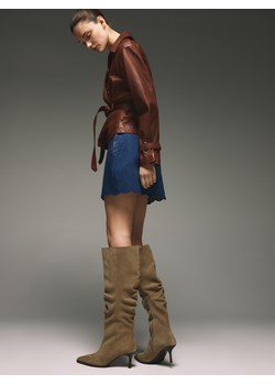 Reserved - Zamszowe kozaki na obcasie - jasnoszary ze sklepu Reserved w kategorii Kozaki damskie - zdjęcie 189001206