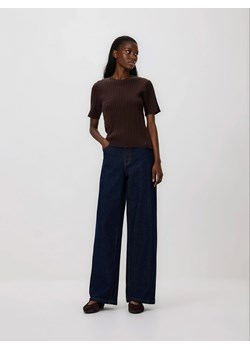 Reserved - Sweter ze strukturalnym splotem - ciemnobrązowy ze sklepu Reserved w kategorii Swetry damskie - zdjęcie 189001526