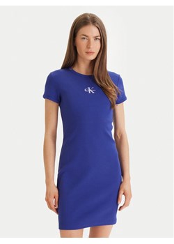 Calvin Klein Jeans Sukienka codzienna Monologo Baby LV047F241G Fioletowy Slim Fit ze sklepu MODIVO w kategorii Sukienki - zdjęcie 189004235