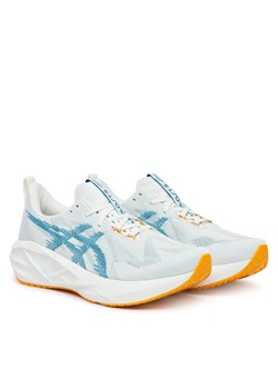 Asics Buty do biegania Novablast 5 1011B974 Błękitny ze sklepu MODIVO w kategorii Buty sportowe męskie - zdjęcie 189020999