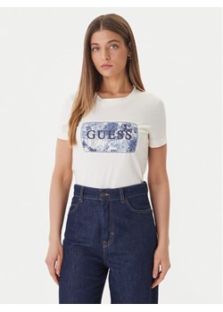 Guess T-Shirt W6GP02 K2753 Écru Regular Fit ze sklepu MODIVO w kategorii Bluzki damskie - zdjęcie 189021077