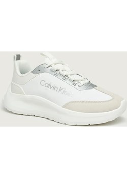 Calvin Klein Sneakersy LIGHT EVA RUNNER | zamsz ze sklepu Gomez Fashion Store w kategorii Buty sportowe damskie - zdjęcie 189028968