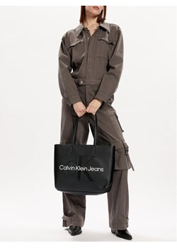 Torebka Calvin Klein Jeans Sculpted Shopper29 Mono K60K610276 Czarny ze sklepu eobuwie.pl w kategorii Torby Shopper bag - zdjęcie 189032477