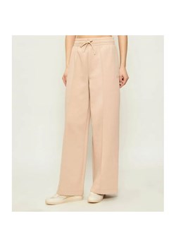 Lacoste Spodnie dresowe | Relaxed fit ze sklepu Gomez Fashion Store w kategorii Spodnie damskie - zdjęcie 189038257