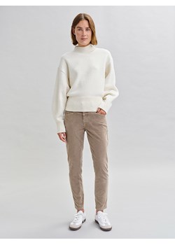 OPUS Sweter "Pandini" w kolorze kremowym ze sklepu Limango Polska w kategorii Swetry damskie - zdjęcie 189050719