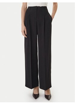 BOSS Spodnie materiałowe Tiana4 50554101 Czarny Relaxed Fit ze sklepu MODIVO w kategorii Spodnie damskie - zdjęcie 189056205