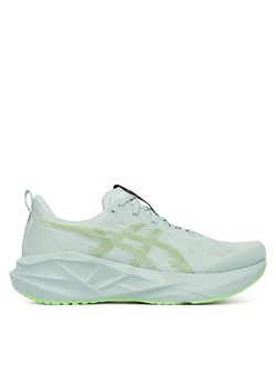 Asics Buty do biegania Novablast 5 1011B974 Zielony ze sklepu MODIVO w kategorii Buty sportowe męskie - zdjęcie 189056489