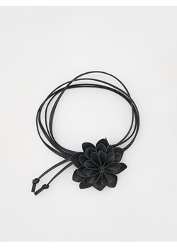Reserved - Wiązany pasek z kwiatem - czarny ze sklepu Reserved w kategorii Naszyjniki - zdjęcie 189058626