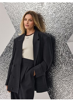 Mohito - Spodnie z wysokim stanem - szary ze sklepu Mohito w kategorii Spodnie damskie - zdjęcie 189064476