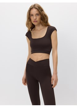 Reserved - Krótki top - ciemnobrązowy ze sklepu Reserved w kategorii Bluzki damskie - zdjęcie 189066687