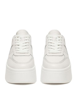 Badura Sneakersy C-ARYA-YB25D38-1 Biały ze sklepu MODIVO w kategorii Buty sportowe damskie - zdjęcie 189070075